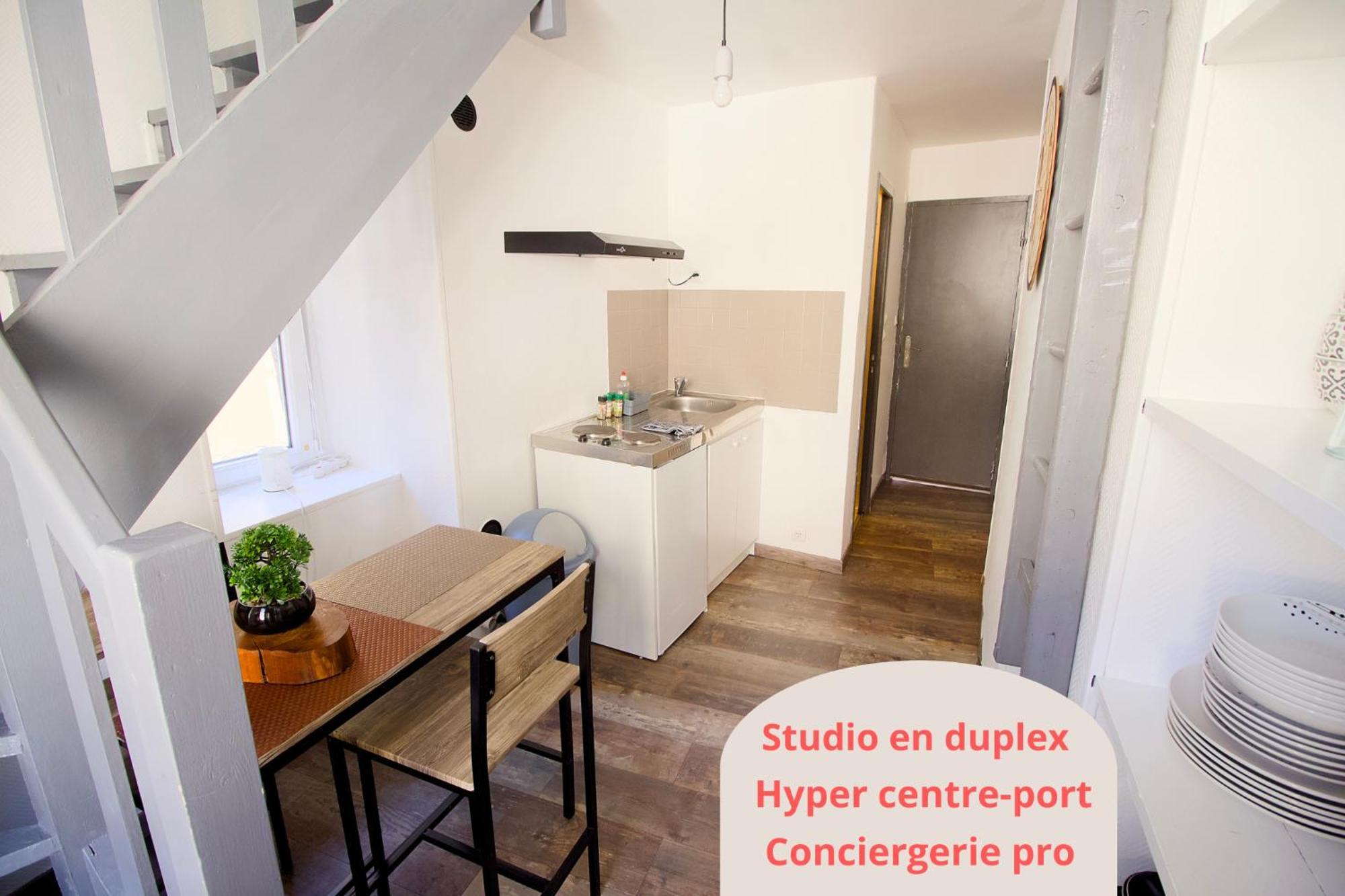 Petit Duplex Lumineux, Hyper Centre A 2 Pas Du Port, Intendance Luxury Host Cherbourg-en-Cotentin Kültér fotó